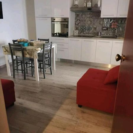 Casa Vacanze Dany Taranto Exteriör bild
