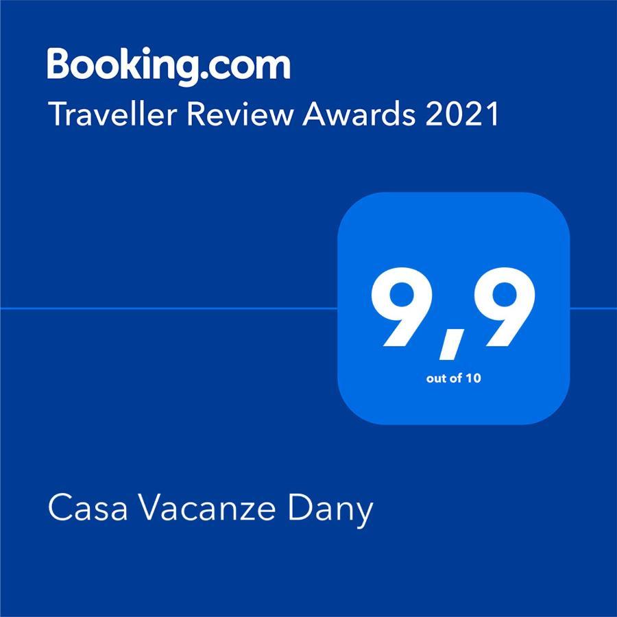 Casa Vacanze Dany Taranto Exteriör bild