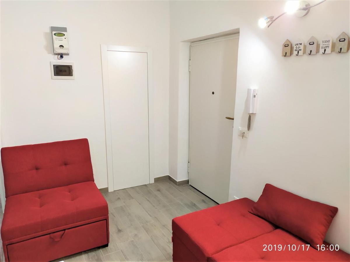 Casa Vacanze Dany Taranto Exteriör bild